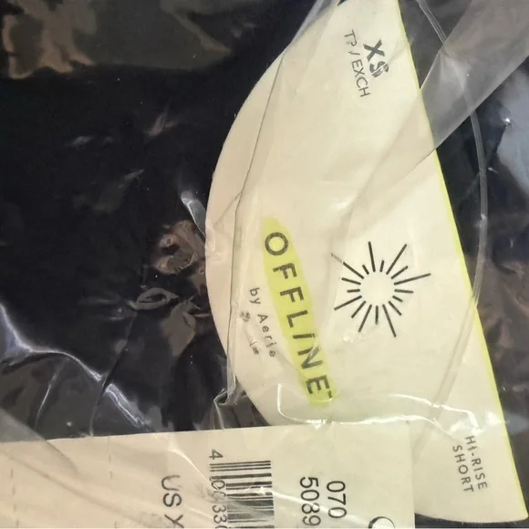 Aerie Black OFFLINE legging. SIZE XS SHORT. NEW In packaging.  High rise. - Picture 2 of 3
